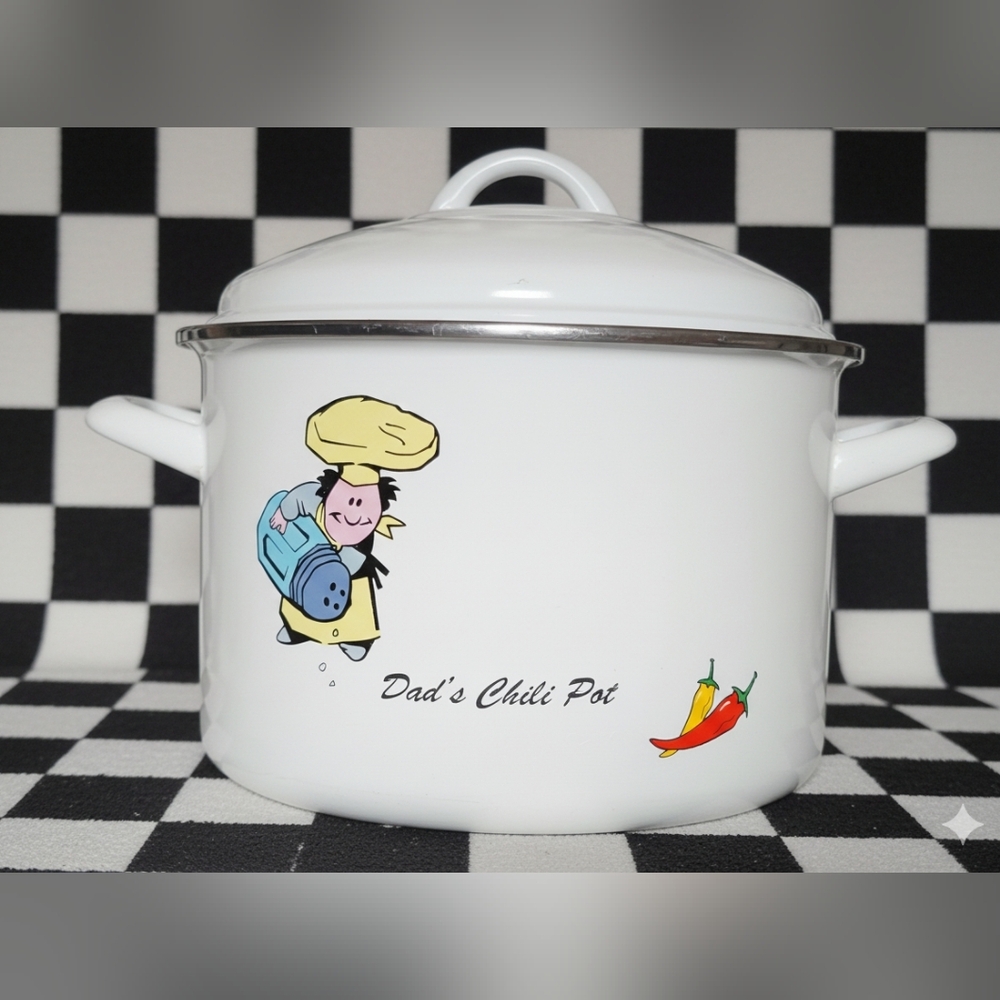 Vintage Tivoli White Chili Pot with Chef and Peppers